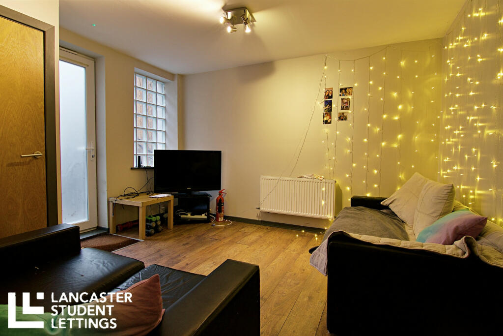 6 bed Detached for rent in Lancaster. From Lancaster Student Lettings