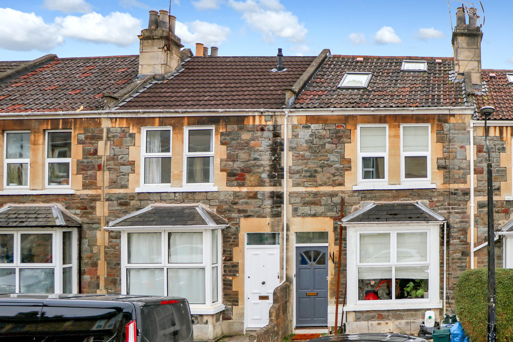 4 bed Mid Terraced House for rent in Somerset. From Martin & Co - Bath