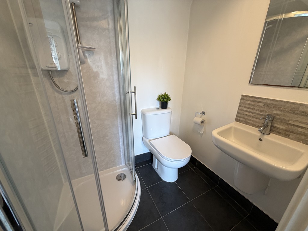 6 bed House Share for rent in Derbyshire. From Martin & Co - Derby