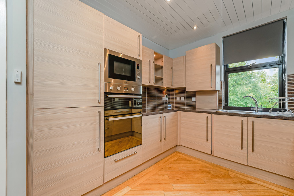 2 bed Apartment for rent in Scotland. From Martin & Co - Glasgow West End