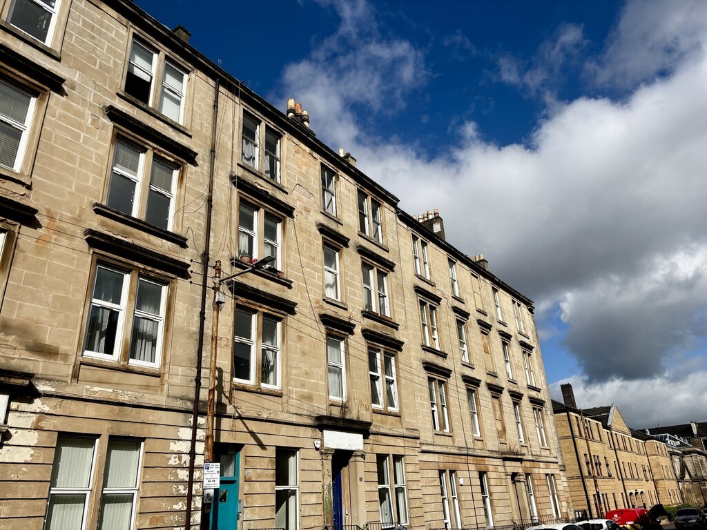 5 bed 1st Floor Flat for rent in Glasgow. From Martin & Co - Glasgow West End