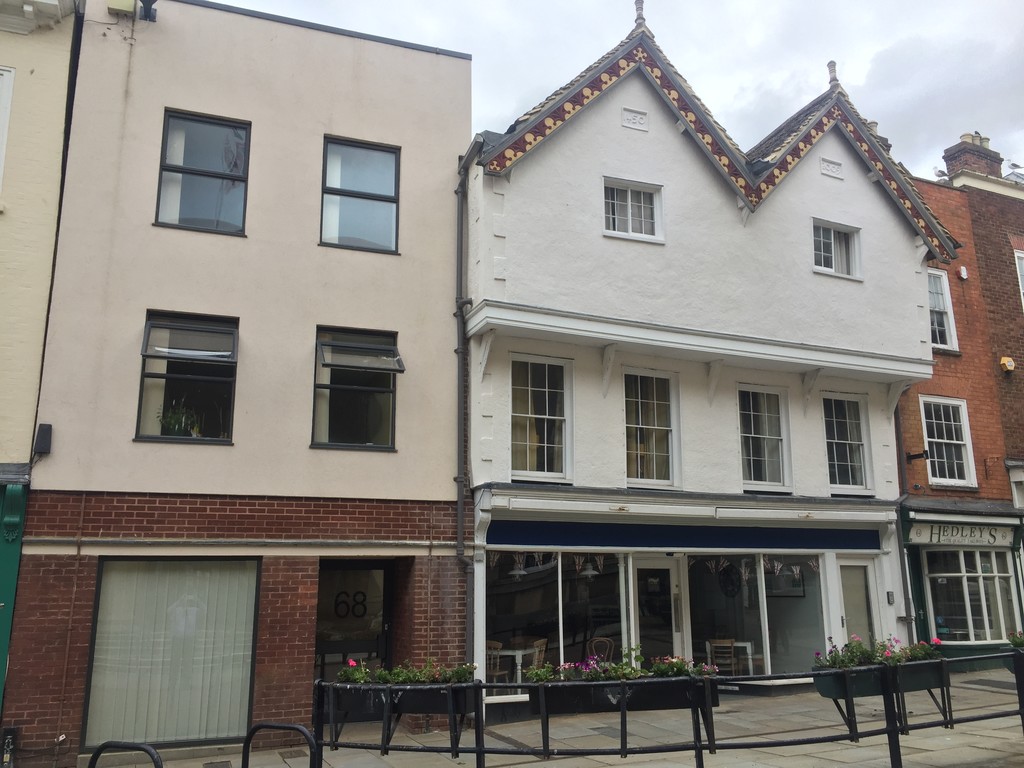1 bed Flat Share for rent in Glos.. From Martin & Co - Gloucester