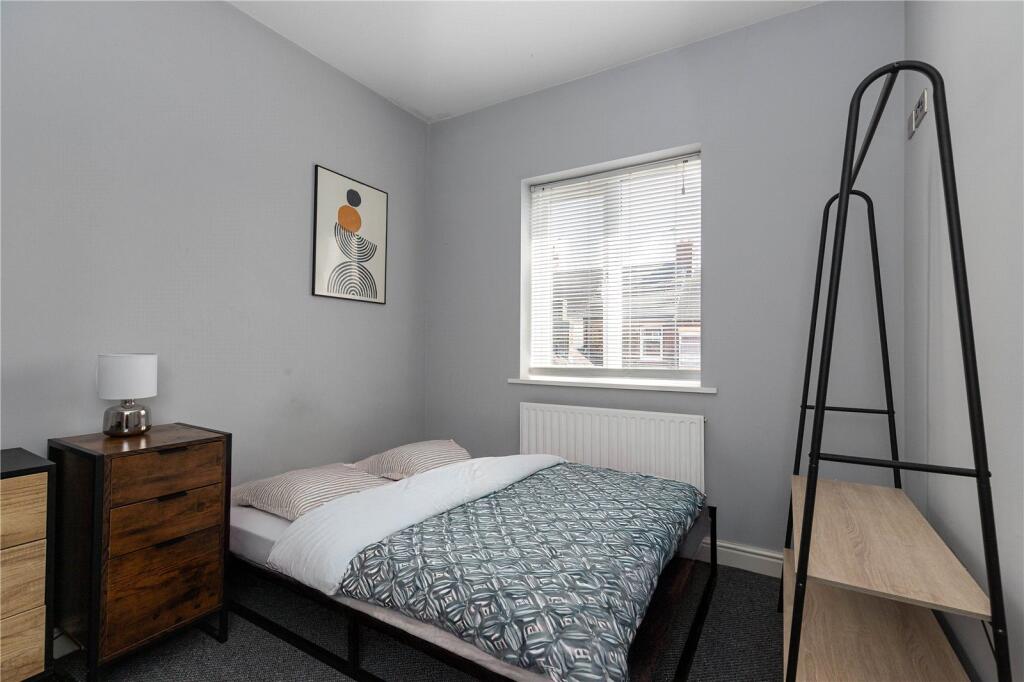 1 bed Mid Terraced House for rent in Newcastle-under-Lyme. From Whitegates - Macclesfield 1 bed Mid Terraced House for rent in Newcastle-under-Lyme. From Whitegates - Macclesfield