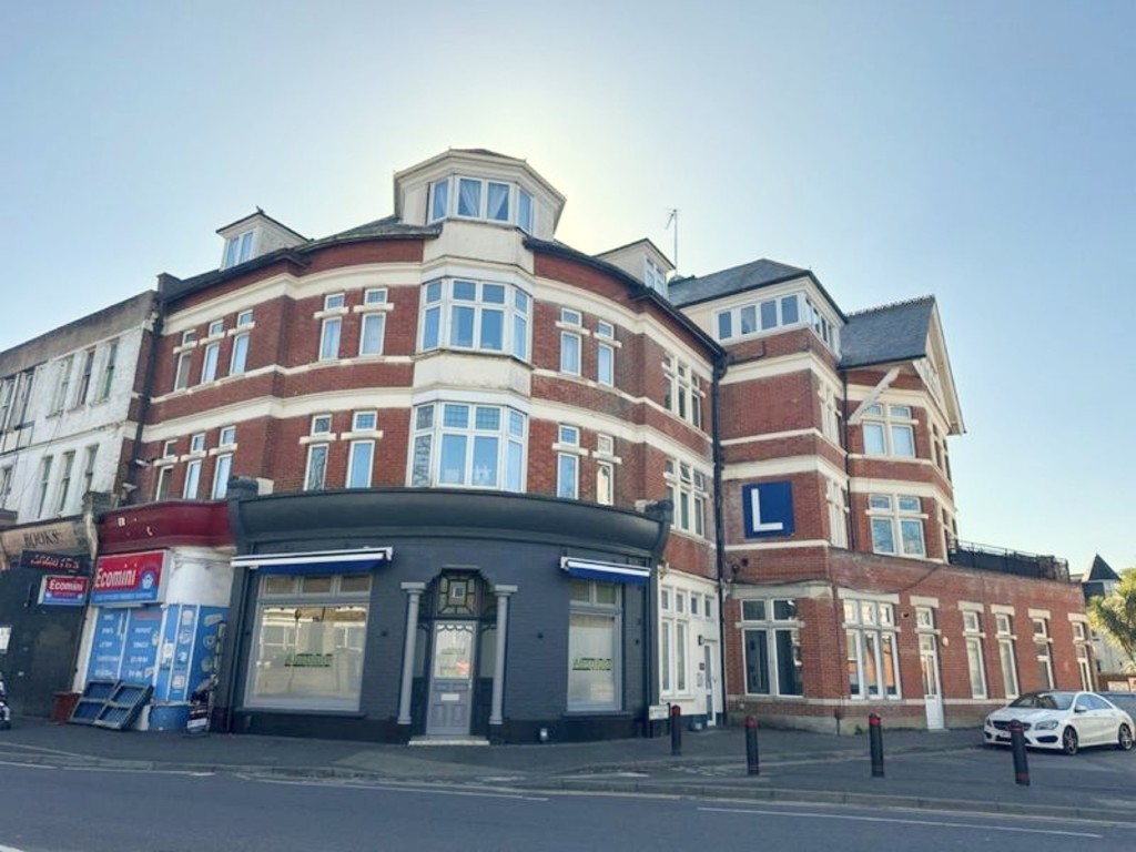 2 bed Ground floor maisonette for rent in Dorset. From Martin & Co - Bournemouth