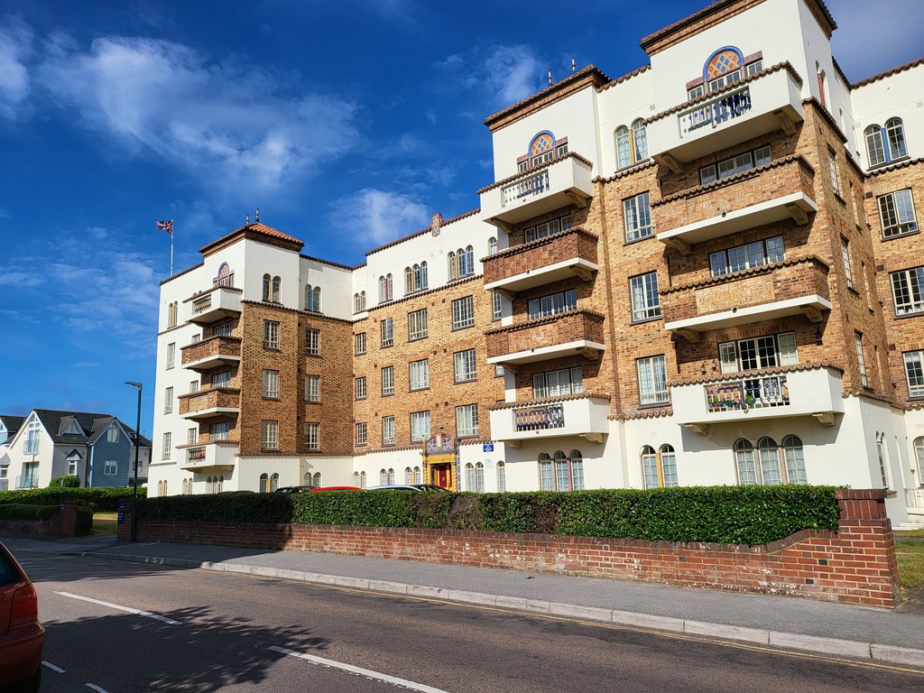 2 bed Apartment for rent in Dorset. From Martin & Co - Bournemouth