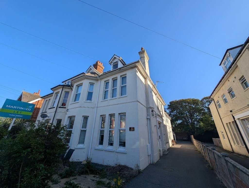 1 bed Apartment for rent in Bournemouth. From Martin & Co - Bournemouth 1 bed Apartment for rent in Bournemouth. From Martin & Co - Bournemouth