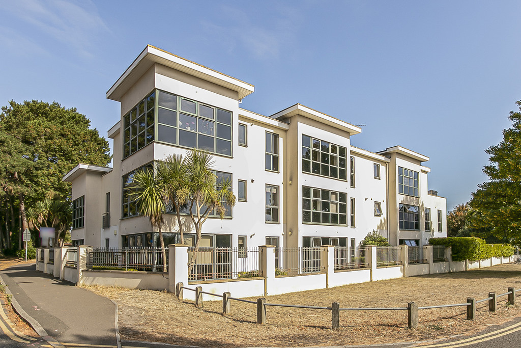 2 bed Apartment for rent in Dorset. From Martin & Co - Bournemouth