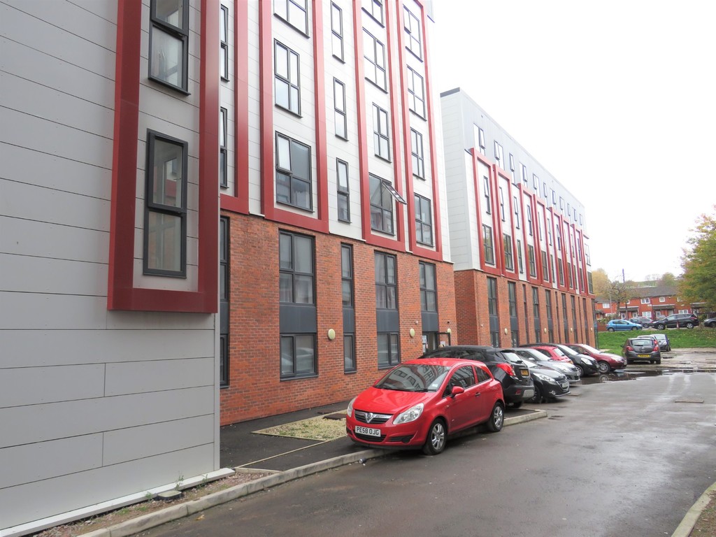 3 bed Apartment for rent in Merseyside. From Martin & Co - Wirral Bebington