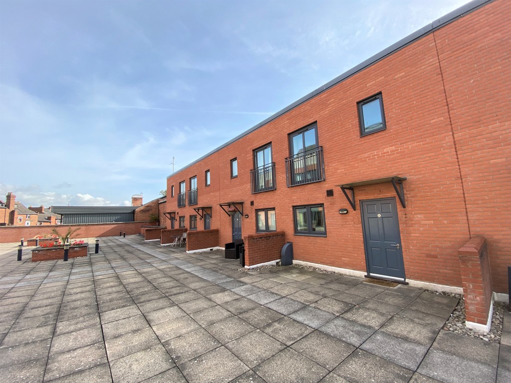 2 bed Apartment for rent in Warwickshire. From Martin & Co - Leamington Spa 2 bed Apartment for rent in Warwickshire. From Martin & Co - Leamington Spa