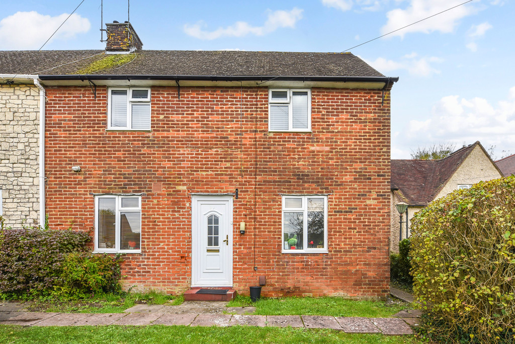 5 bed Semi Detached for rent in Hampshire . From Martin & Co - Winchester
