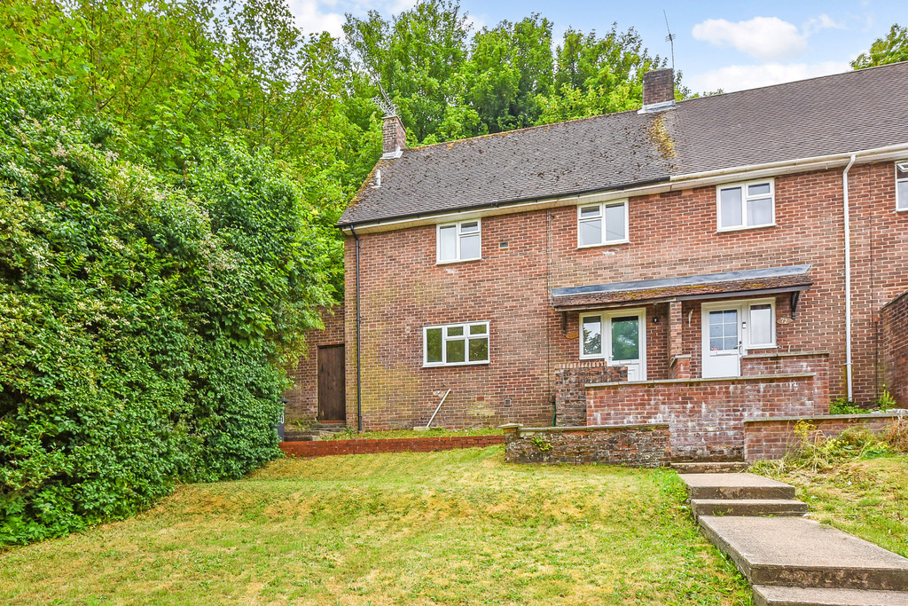4 bed Semi Detached for rent in Hampshire. From Martin & Co - Winchester