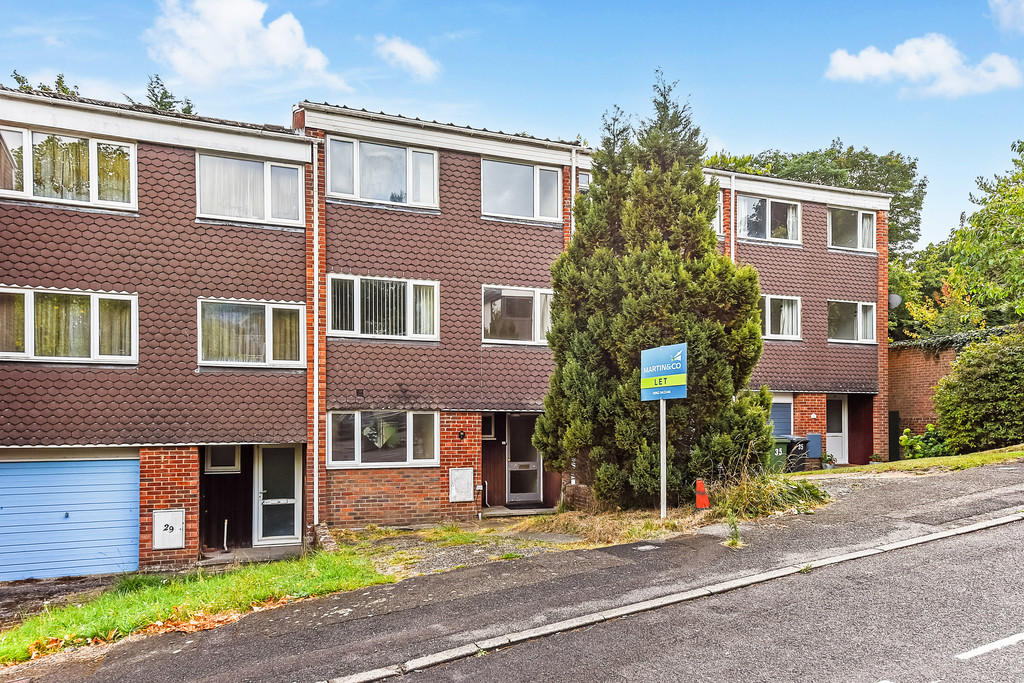 6 bed Mid Terraced House for rent in Hampshire. From Martin & Co - Winchester 6 bed Mid Terraced House for rent in Hampshire. From Martin & Co - Winchester