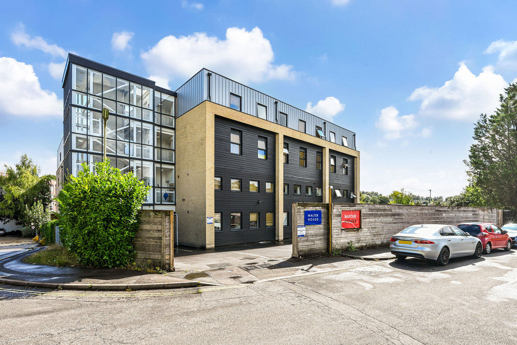 2 bed Apartment for rent in Hampshire. From Martin & Co - Winchester