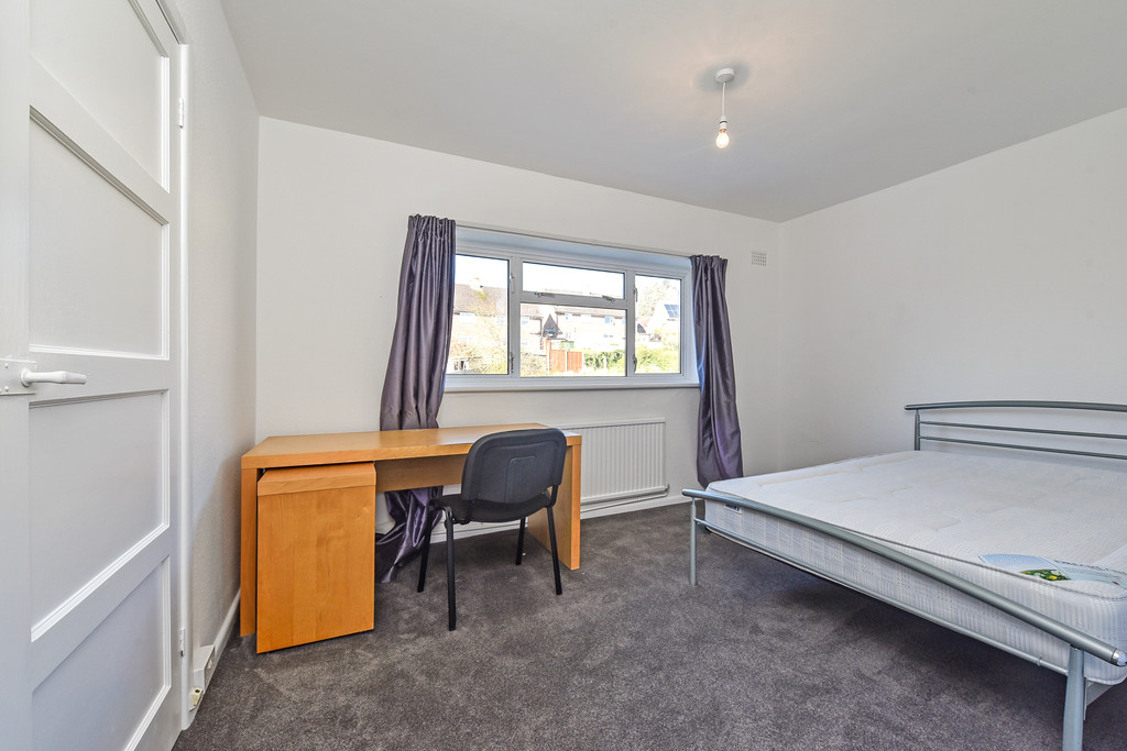 1 bed House Share for rent in Hampshire. From Martin & Co - Winchester