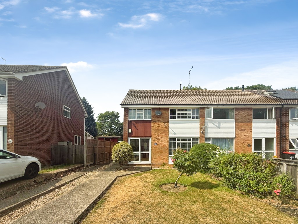 4 bed Semi Detached for rent in Kent. From Martin & Co - Canterbury 4 bed Semi Detached for rent in Kent. From Martin & Co - Canterbury