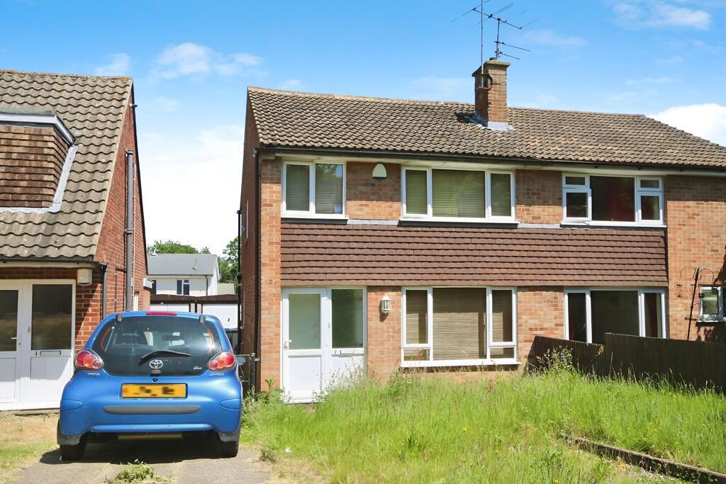 4 bed Semi Detached for rent in Canterbury. From Martin & Co - Canterbury