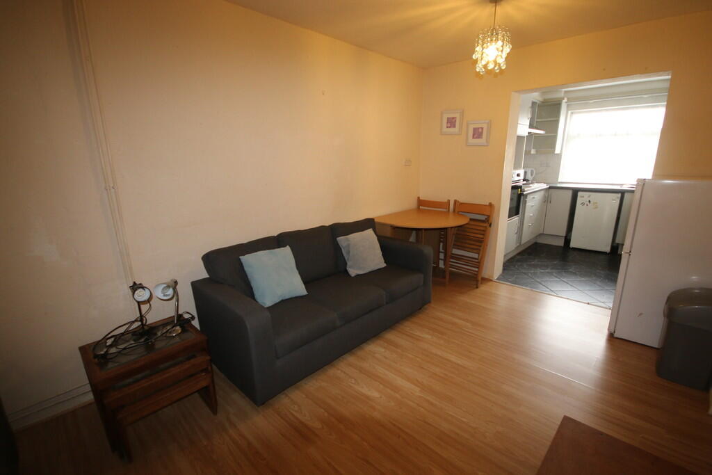 5 bed Semi Detached for rent in Canterbury. From Martin & Co - Canterbury