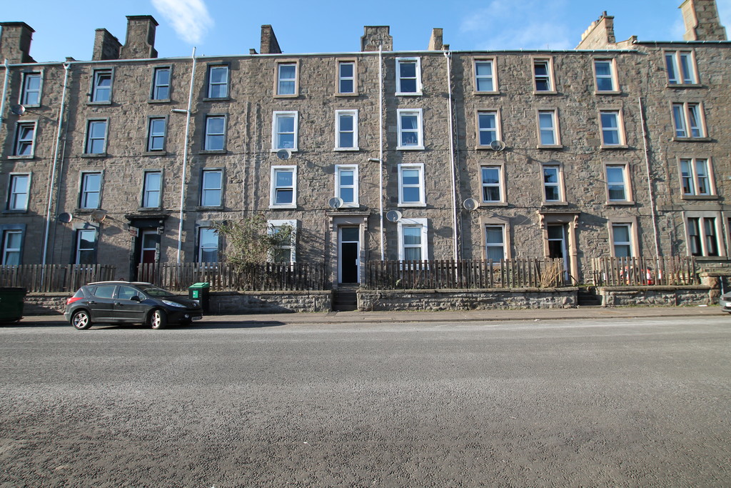 3 bed Apartment for rent in . From Martin & Co - Dundee 3 bed Apartment for rent in . From Martin & Co - Dundee
