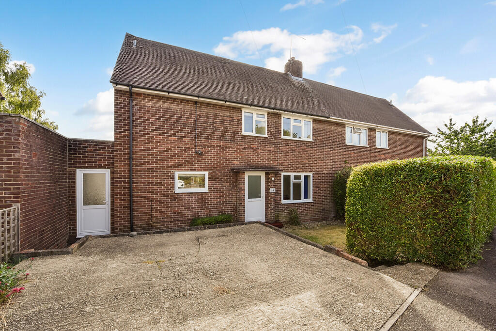 5 bed Semi Detached for rent in Winchester. From Martin & Co - Winchester 5 bed Semi Detached for rent in Winchester. From Martin & Co - Winchester