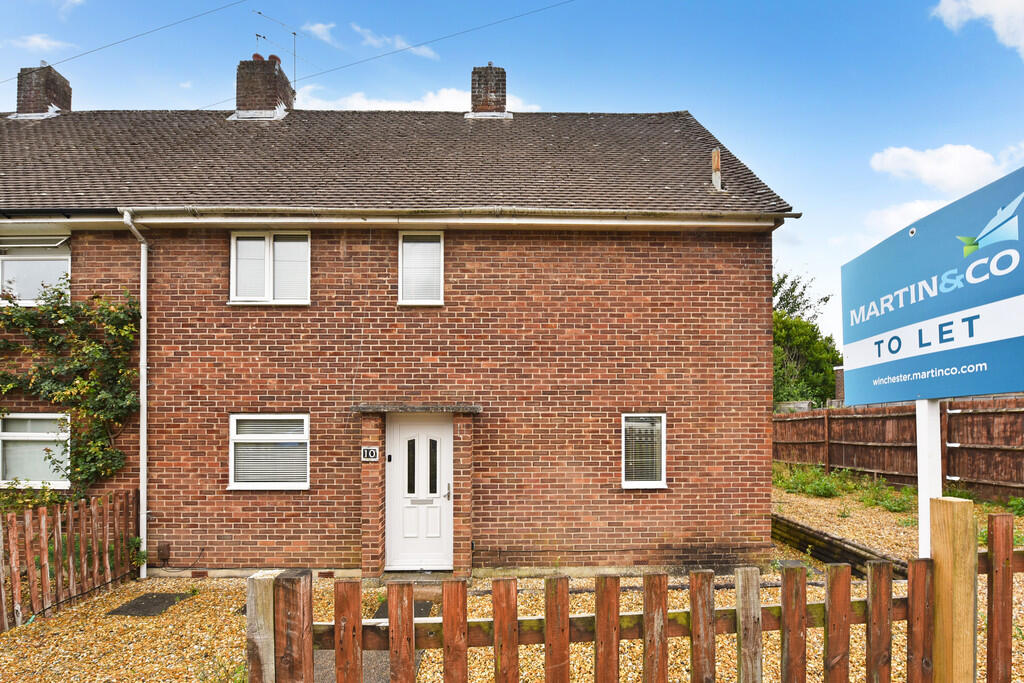 4 bed Semi Detached for rent in Winchester. From Martin & Co - Winchester 4 bed Semi Detached for rent in Winchester. From Martin & Co - Winchester