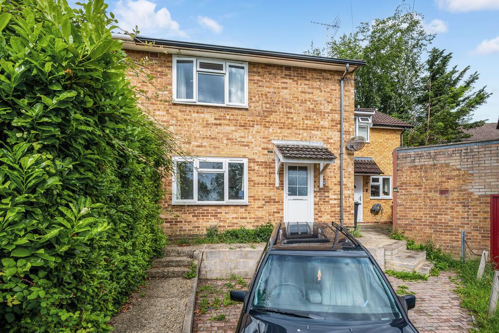 4 bed House Share for rent in Harestock. From Martin & Co - Winchester