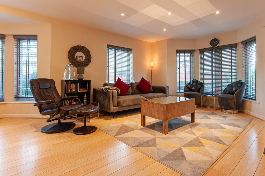 2 bed Apartment for rent in York. From Martin & Co - York