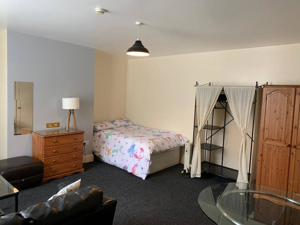 1 bed Ground Floor Flat for rent in West Yorkshire. From Martin & Co - Huddersfield