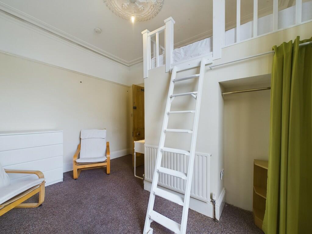 0 bed House Share for rent in Plymouth. From Martin & Co - Plymouth