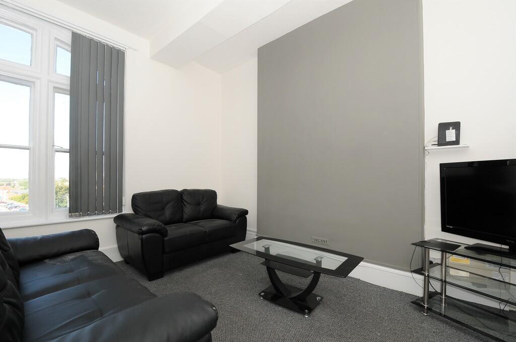 6 bed Flat Share for rent in Plymouth. From Martin & Co - Plymouth
